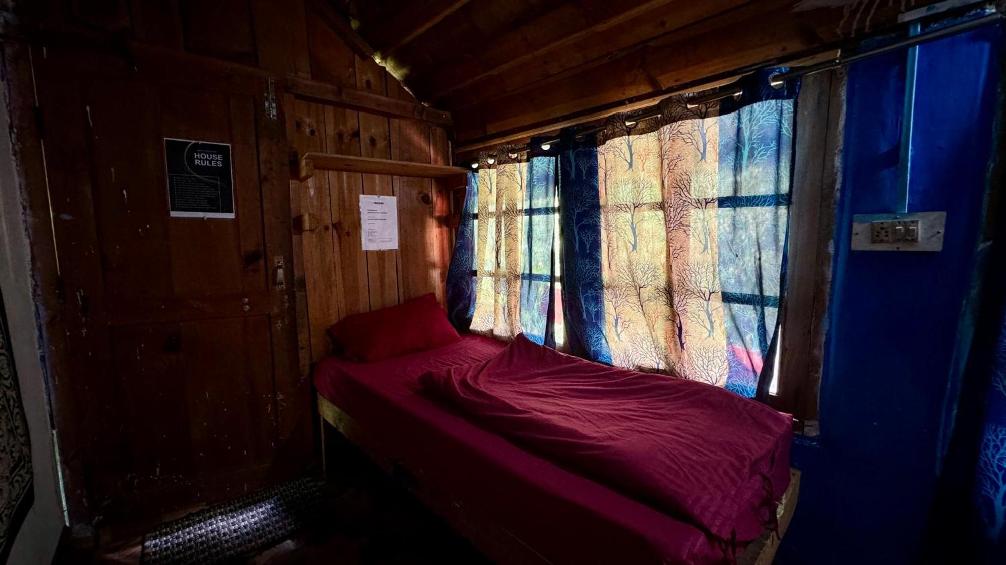 Memoir Homestay Касол Екстериор снимка